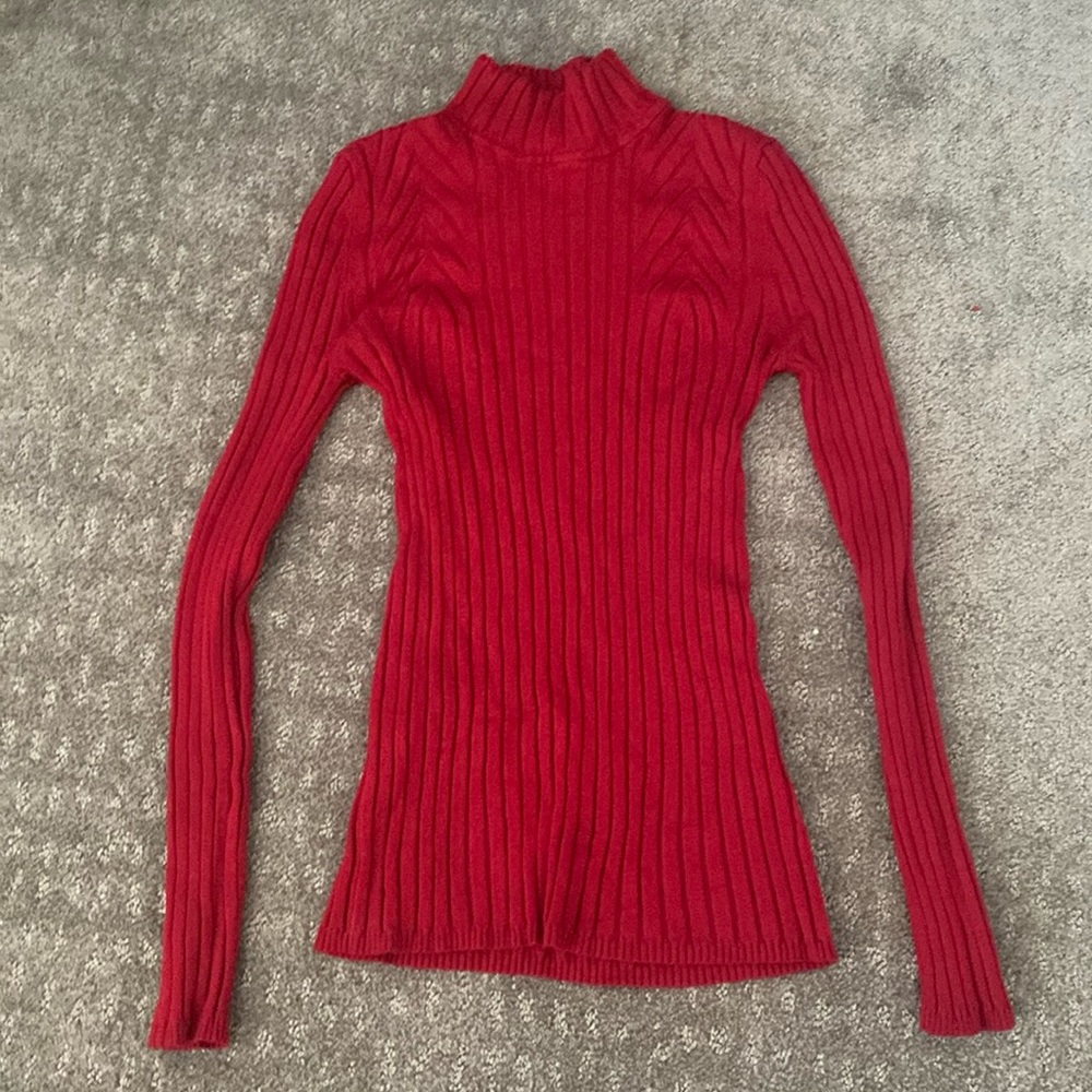 Red COLOUR WORKS turtle neck sweater size: SMALL